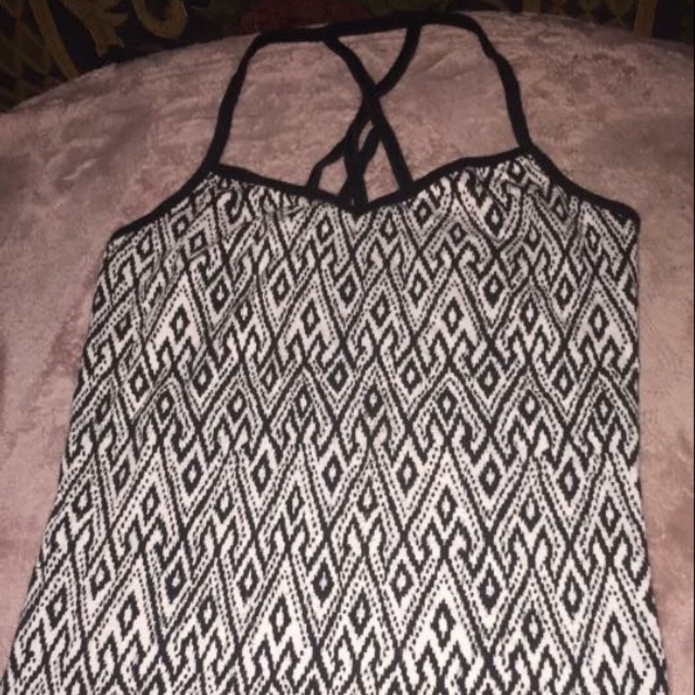 Small juniors vneck cami